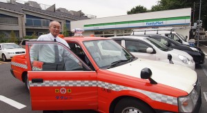 11:00　駐車場付コンビニにて        
